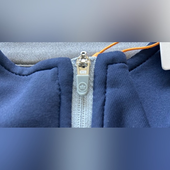 NWT Peter Millar Crown Sport 1/4 Zip Golf Pullover Large Navy Blue Long Sleeve - Picture 2 of 6